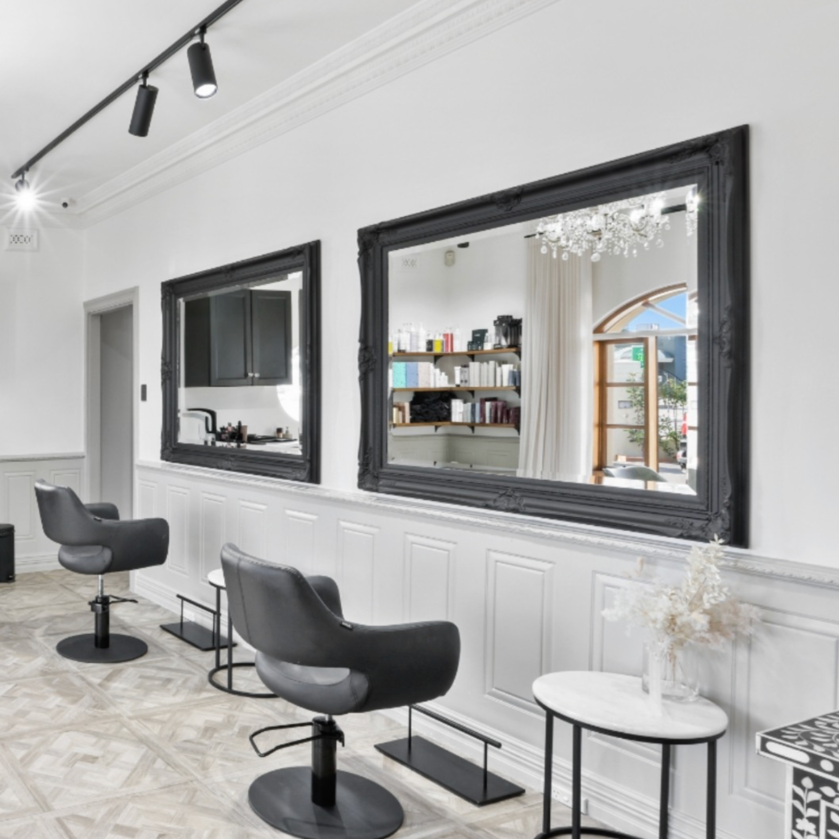 Building a Profitable Salon & Team: 5 Key Steps for Success.