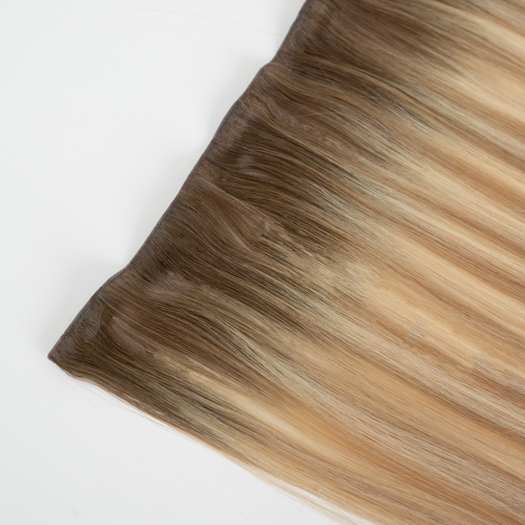 Oak 20" Seamless Clip-In Extensions